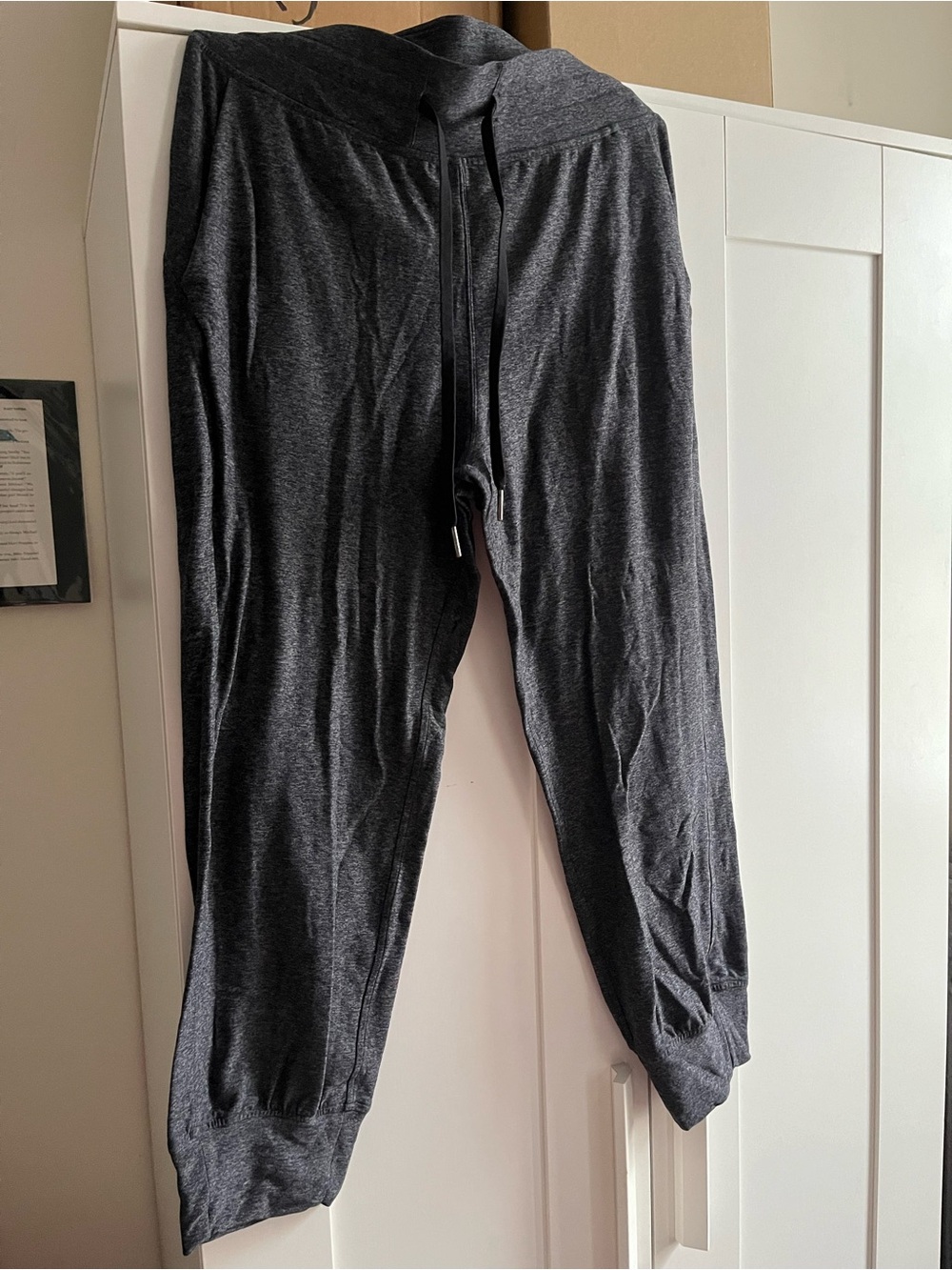 Lululemon Women’s High Rise Joggers in Heather Grey Size 8
